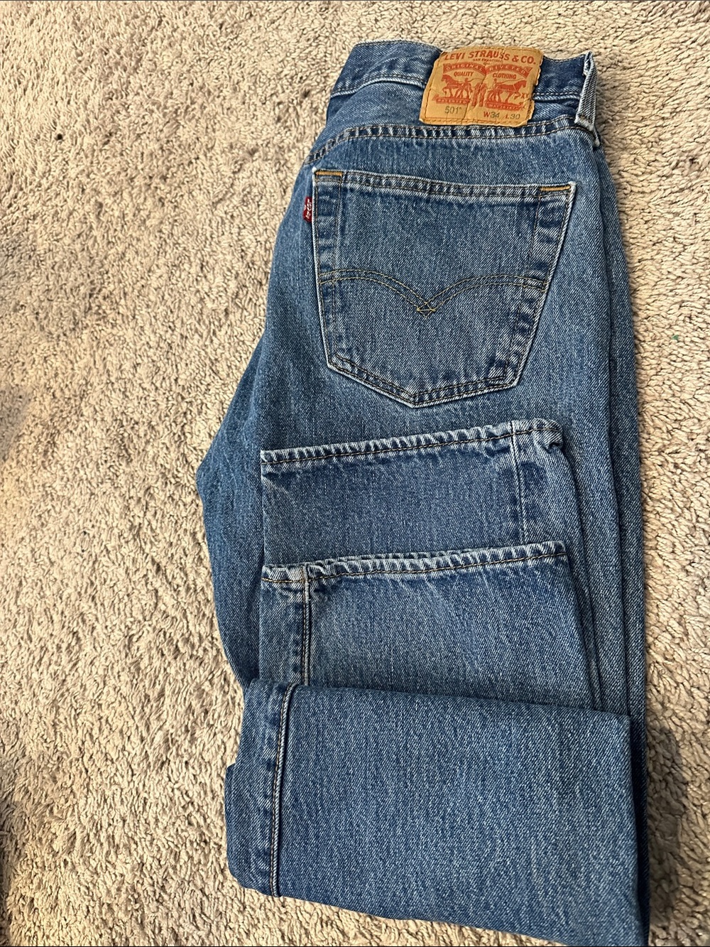 Levi’s 501 Original Fit Men’s Jeans Medium Wash Button Fly Denim 34x30